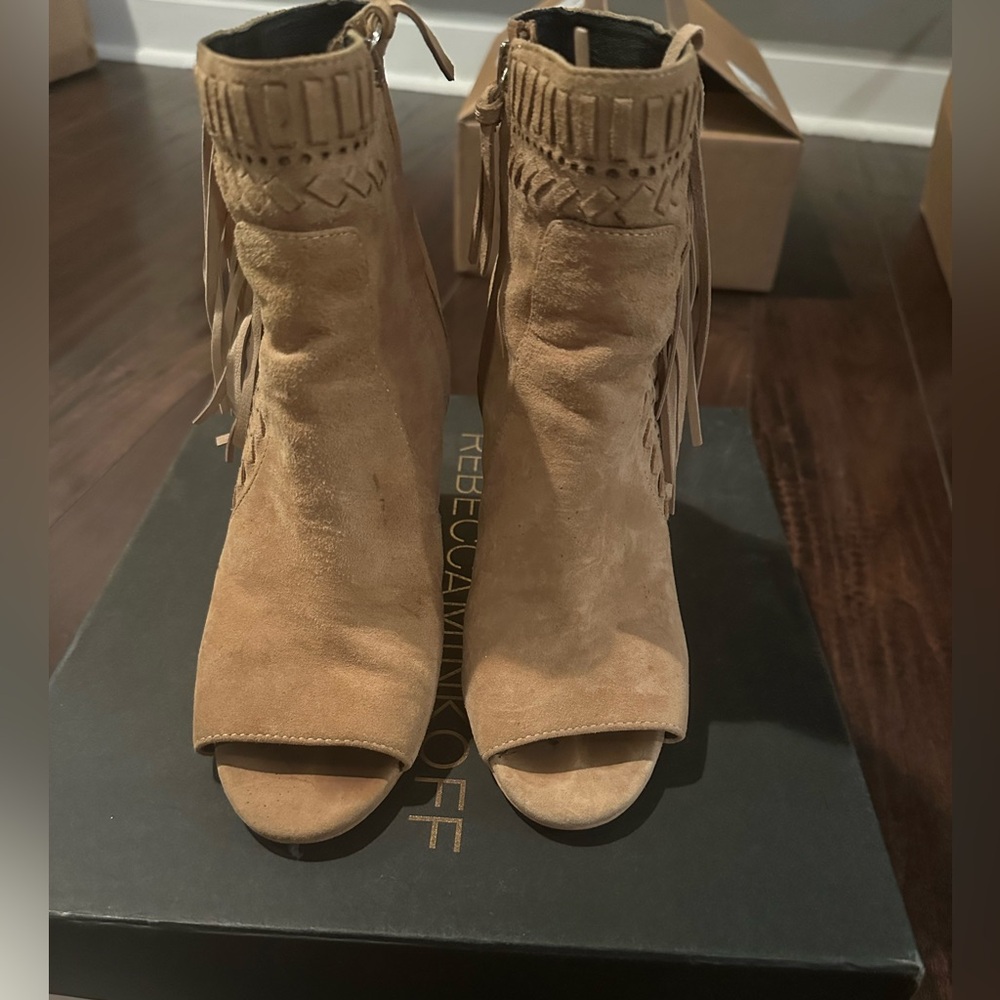 Rebecca Minkoff suede fringe booties in size 7.